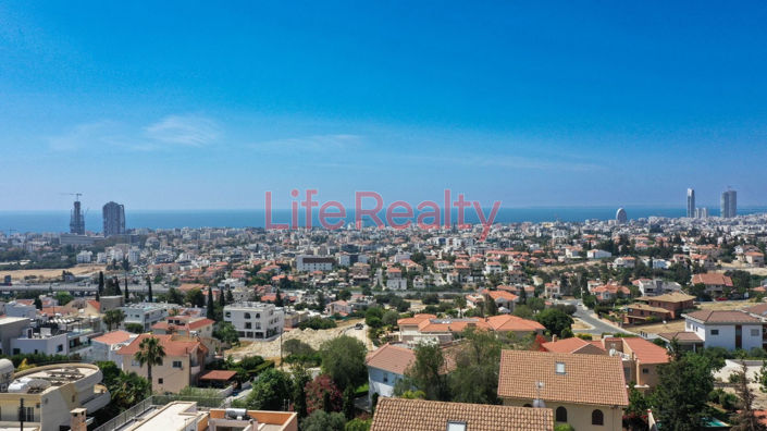 Image No.11-4 Bed House for sale