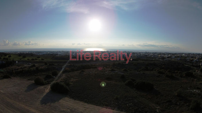 Image No.15-2 Bed House for sale