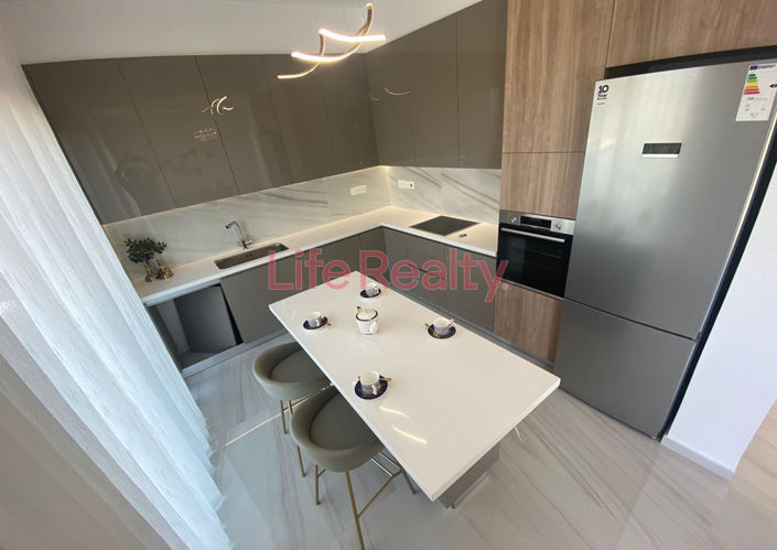 Image No.9-3 Bed House for sale