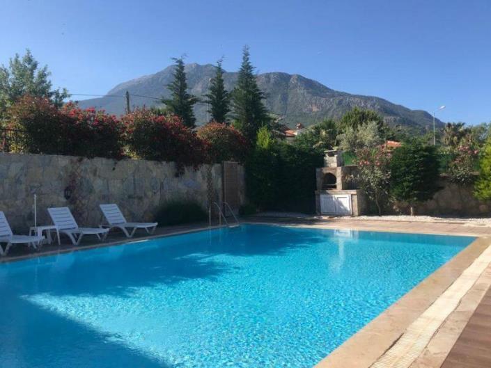 Image No.2-4 Bed Villa for sale