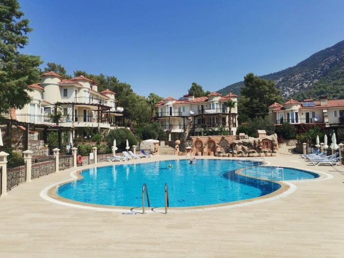 Image No.5-2 Bed Semi-Detached for sale