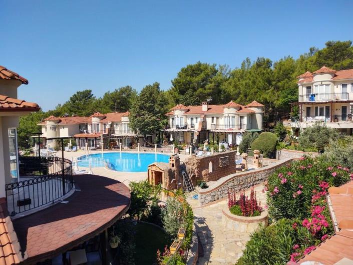 Image No.21-2 Bed Semi-Detached for sale