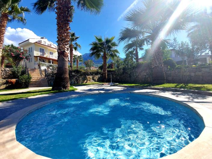 Image No.18-4 Bed Duplex for sale