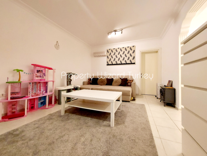 Image No.8-4 Bed Duplex for sale