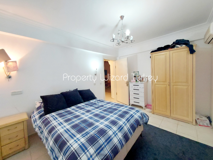 Image No.20-4 Bed Duplex for sale