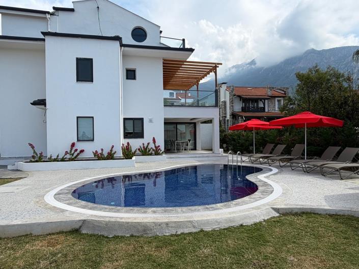 Image No.3-4 Bed Villa / Detached for sale