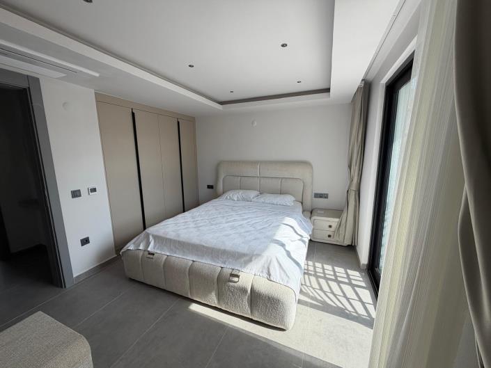 Image No.34-4 Bed Villa / Detached for sale