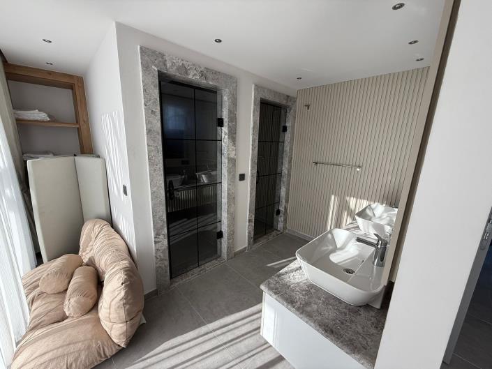 Image No.36-4 Bed Villa / Detached for sale