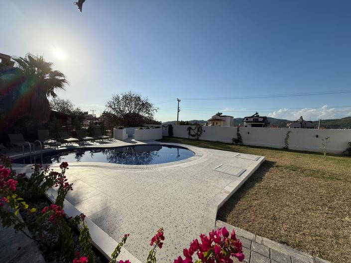 Image No.53-4 Bed Villa / Detached for sale