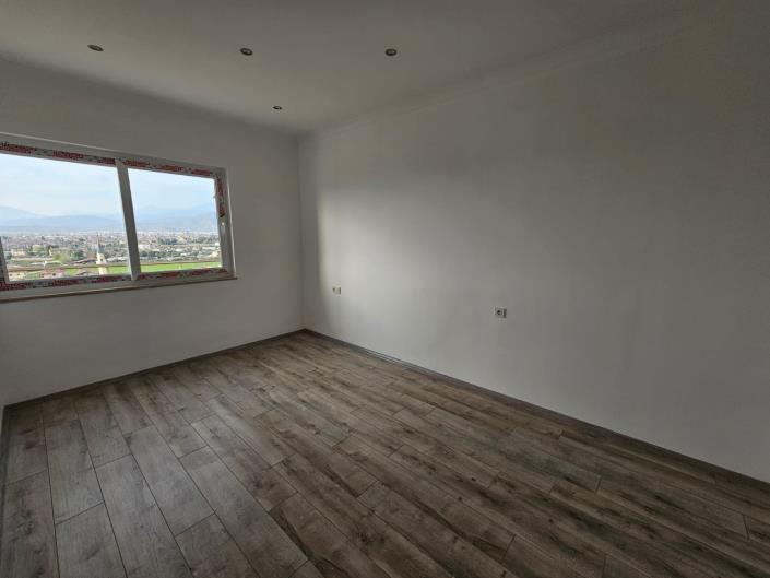 Image No.14-4 Bed Duplex for sale