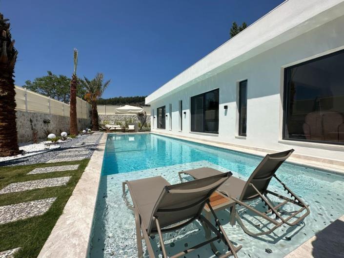 Image No.2-3 Bed Villa / Detached for sale