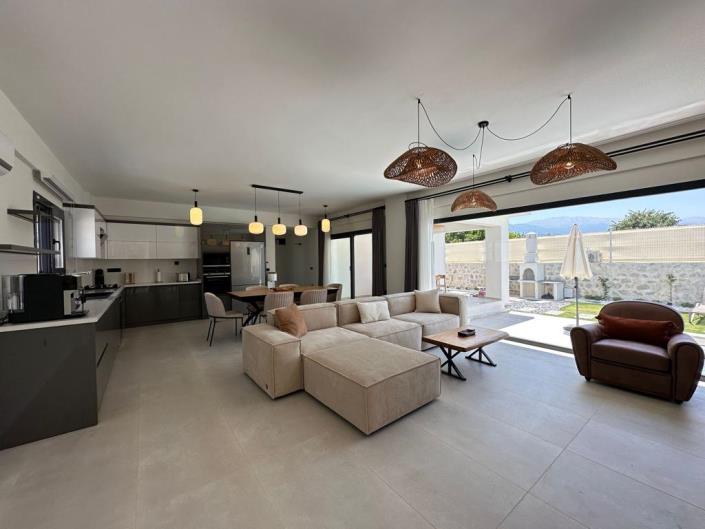 Image No.7-3 Bed Villa / Detached for sale