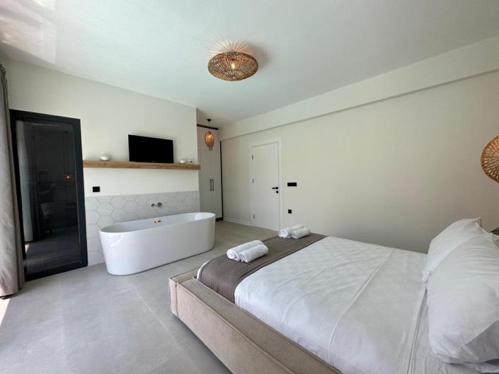 Image No.20-3 Bed Villa / Detached for sale