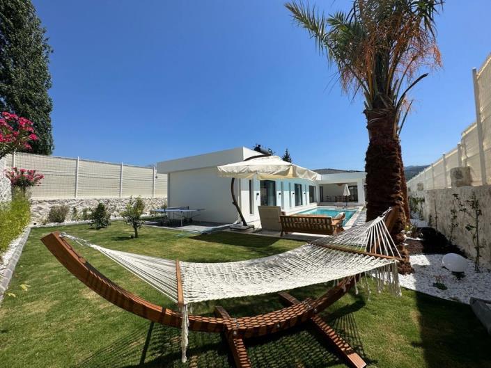 Image No.32-3 Bed Villa / Detached for sale