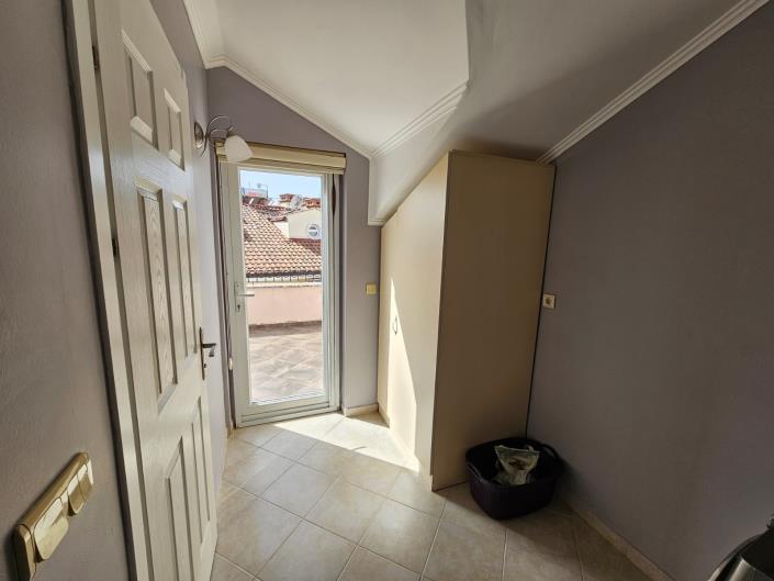 Image No.18-3 Bed Duplex for sale