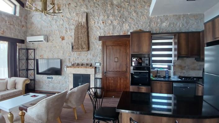 Image No.8-2 Bed Villa / Detached for sale