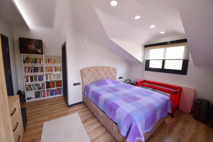 Image No.18-4 Bed Villa / Detached for sale