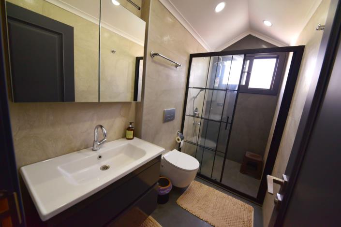 Image No.19-4 Bed Villa / Detached for sale