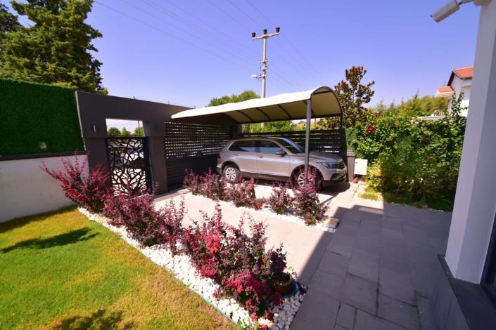 Image No.23-4 Bed Villa / Detached for sale