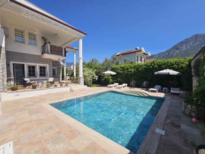 Image No.2-3 Bed Villa / Detached for sale