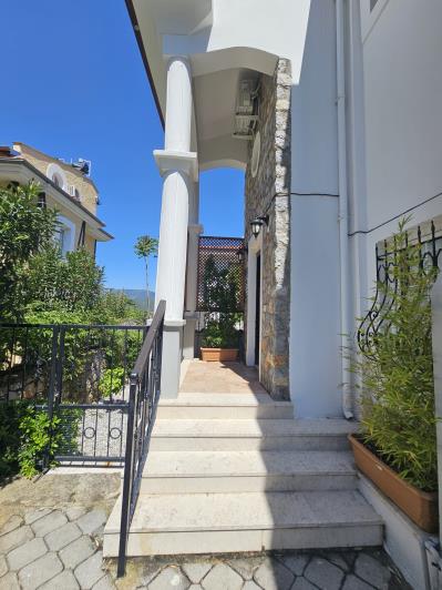 Image No.4-3 Bed Villa / Detached for sale