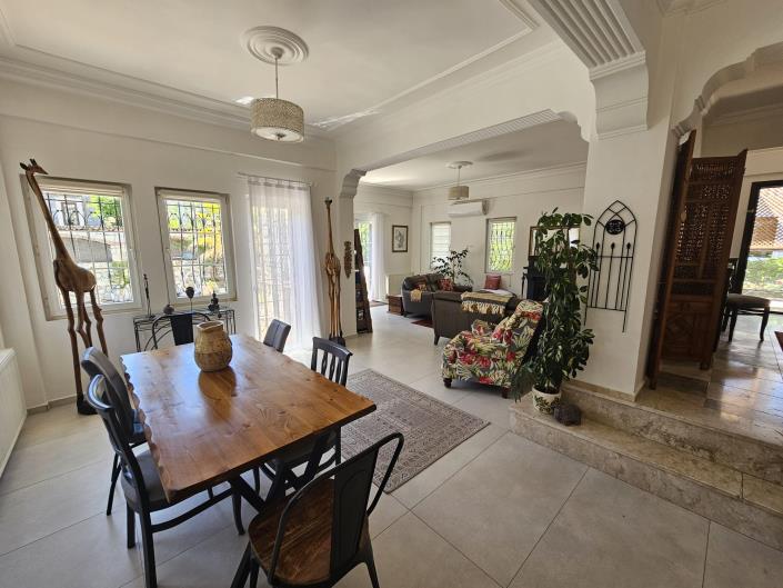 Image No.9-3 Bed Villa / Detached for sale