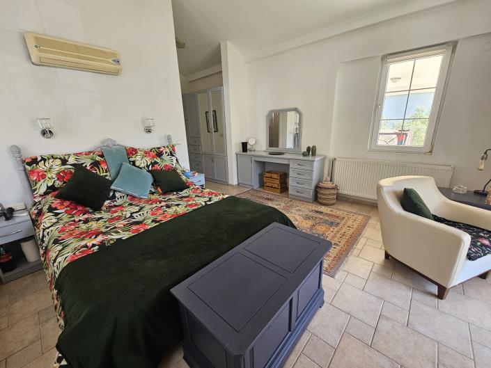 Image No.27-3 Bed Villa / Detached for sale