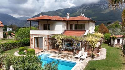 1 - Uzumlu, Villa / Detached