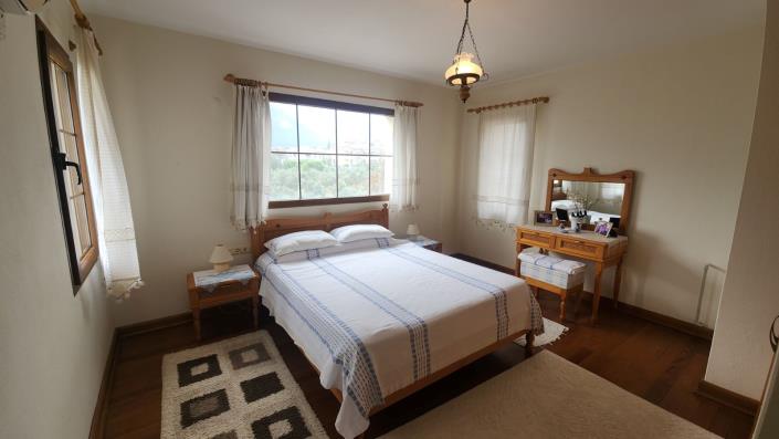 Image No.15-3 Bed Villa / Detached for sale