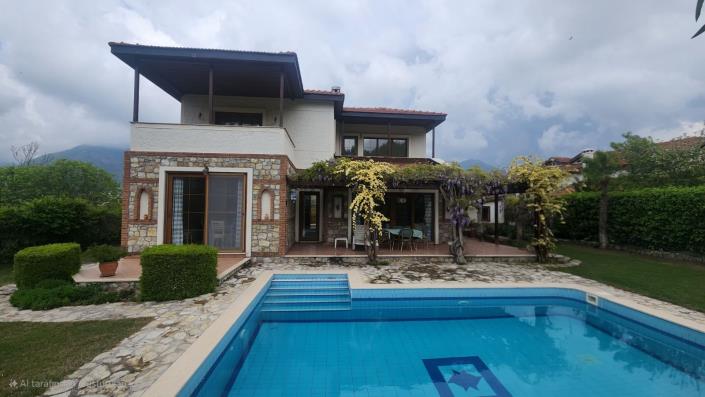 Image No.27-3 Bed Villa / Detached for sale