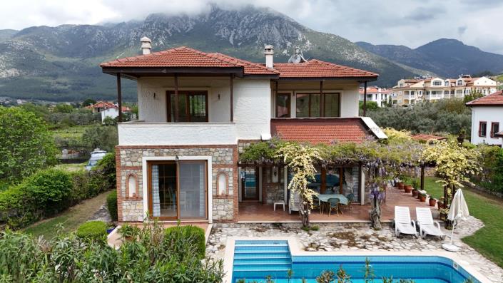 Image No.37-3 Bed Villa / Detached for sale