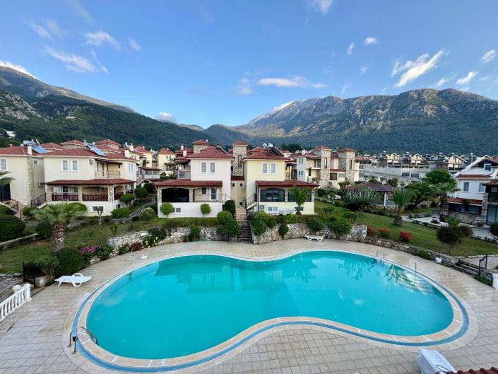 Image No.1-3 Bed Duplex for sale