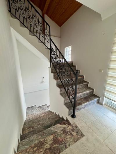 Image No.10-3 Bed Duplex for sale