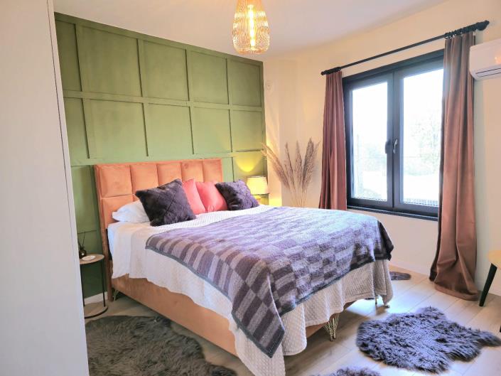 Image No.11-3 Bed Townhouse for sale