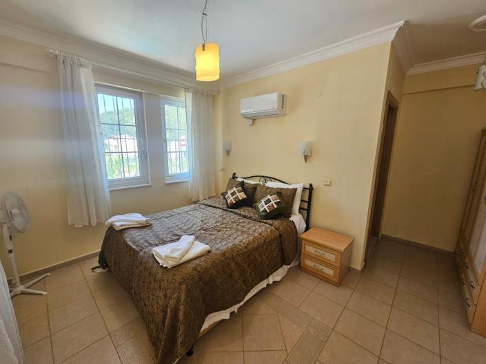 Image No.16-4 Bed Villa / Detached for sale