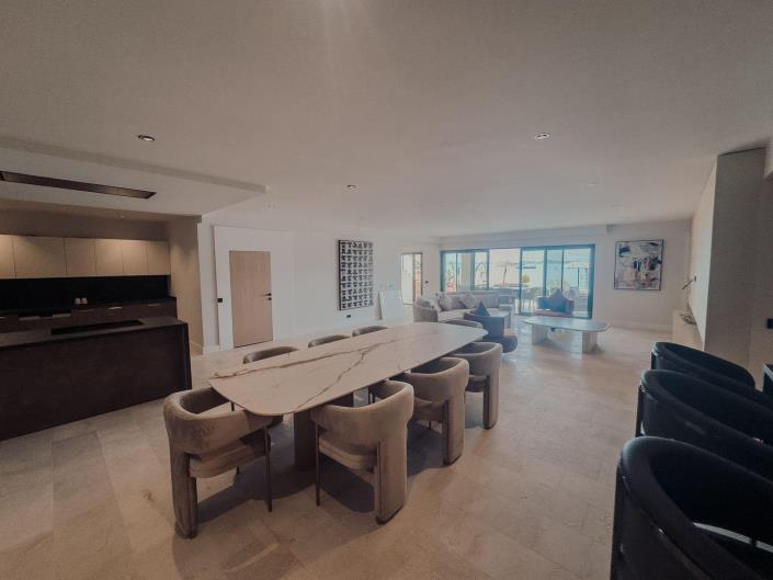 Image No.9-3 Bed Villa / Detached for sale