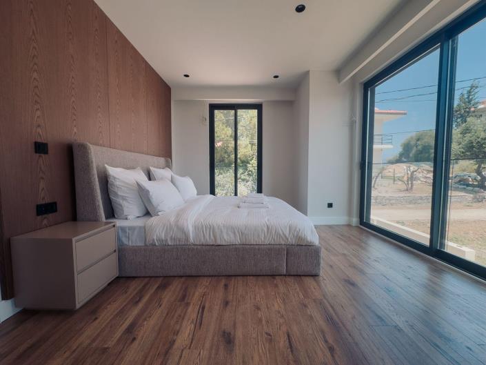 Image No.24-3 Bed Villa / Detached for sale