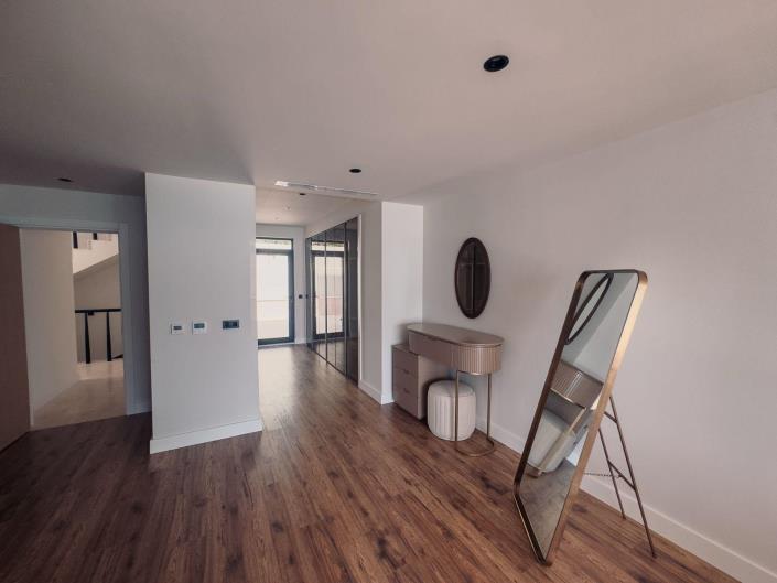 Image No.32-3 Bed Villa / Detached for sale