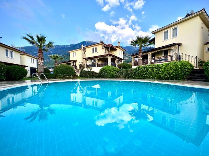 Image No.1-5 Bed Villa for sale