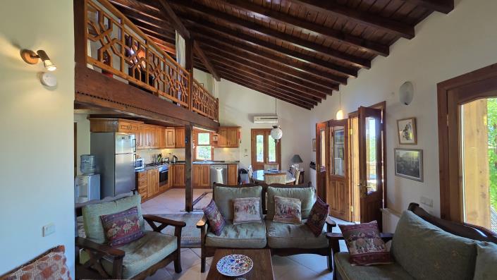 Image No.10-3 Bed Villa / Detached for sale