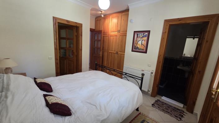 Image No.25-3 Bed Villa / Detached for sale