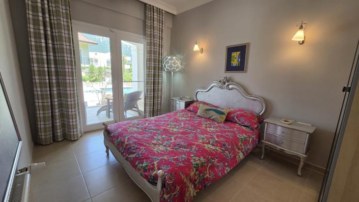 Image No.25-4 Bed Villa / Detached for sale