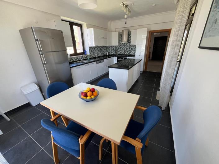 Image No.4-6 Bed Villa / Detached for sale