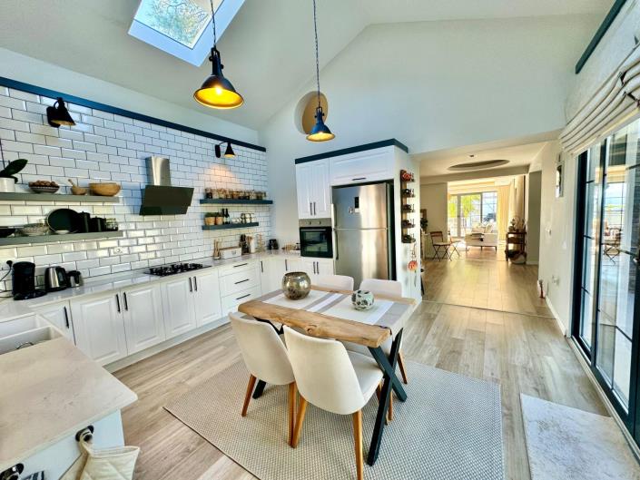 Image No.7-4 Bed Villa / Detached for sale