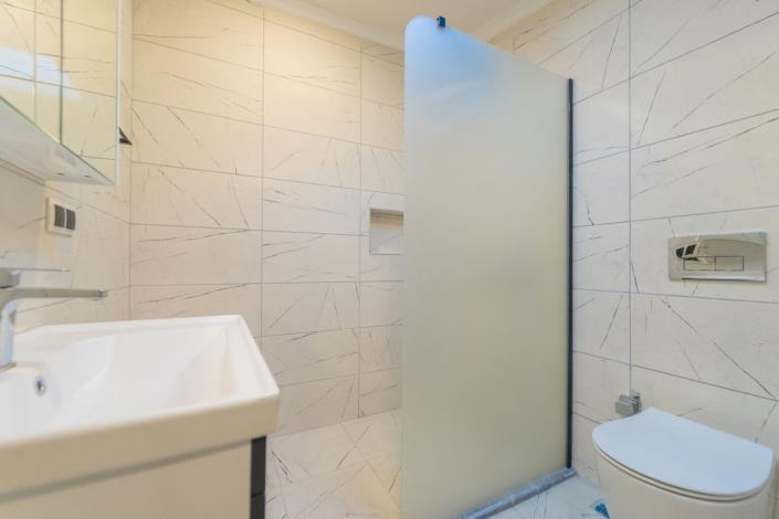 Image No.17-3 Bed Duplex for sale