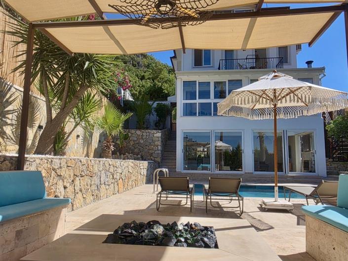 Image No.3-4 Bed Villa for sale