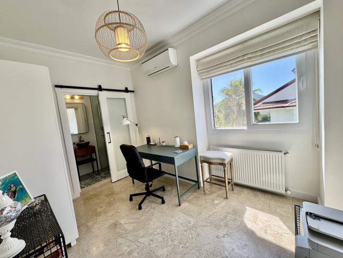 Image No.32-4 Bed Villa for sale