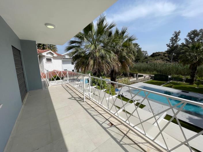 Image No.19-4 Bed Villa for sale