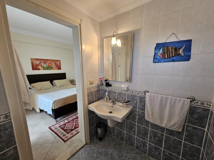 Image No.17-3 Bed Villa / Detached for sale