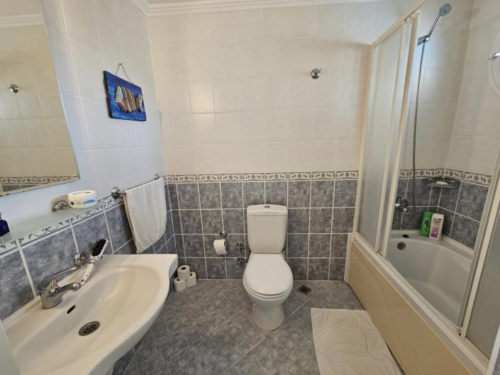 Image No.18-3 Bed Villa / Detached for sale